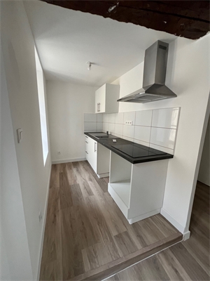 appartement à la location -   11100  NARBONNE, surface 66 m2 location appartement - APR694477